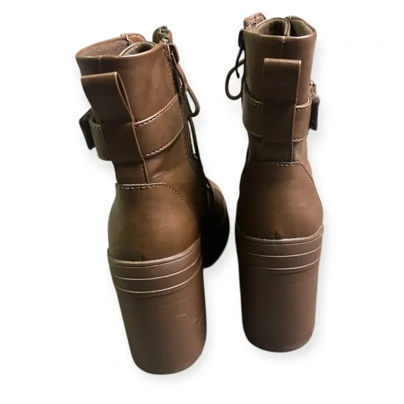 Limelight Women's Jazzie Brown Lace Up Zipper Platform Boots - Picture 5 of 8